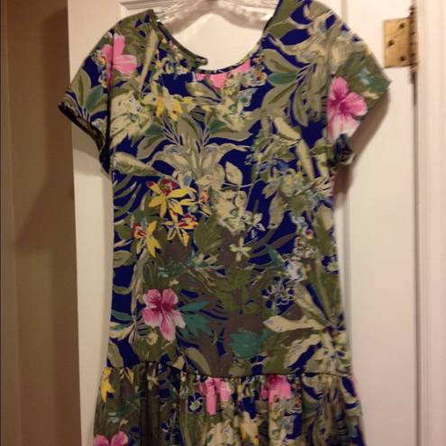 TCEC NWT  Boutique Navy Floral Dress Small