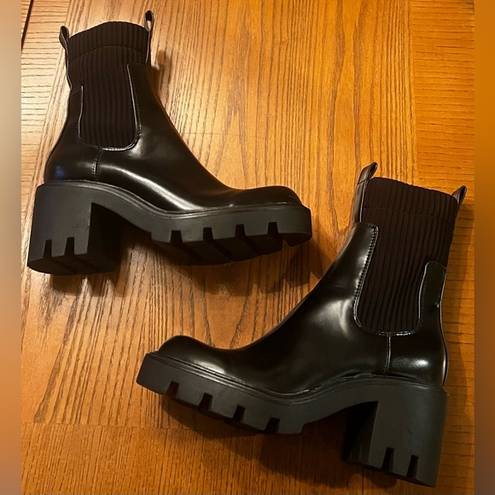 ZARA  Black Chunky Platform Lug Sole Knit Sock Shaft Ankle Boots Size 37 = US 6.5