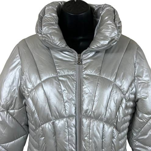 Guess  quilted pearlescent silver puffer jacket