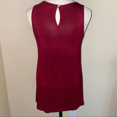 The Moon  & Sky Embroidered boho sleeveless keyhole back tank burgundy size small