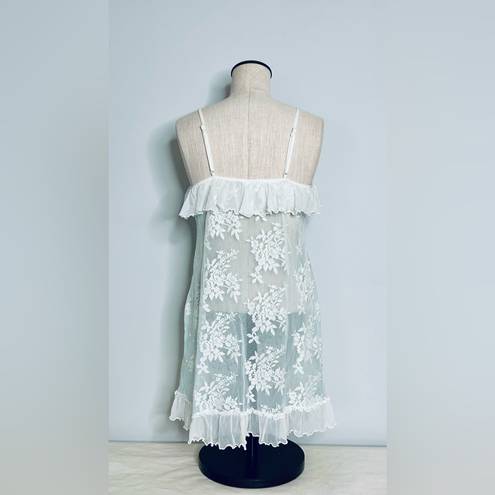 In Bloom  by Jonquil White and Teal Sheer Floral Lace Babydoll Chemise size Large