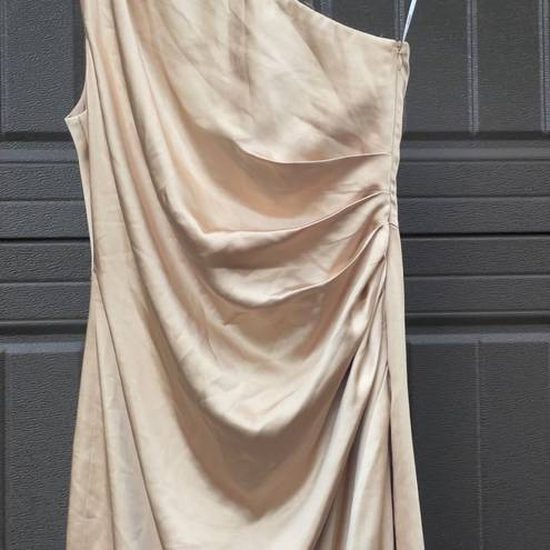 Elliatt  Cassini Satin One-Shoulder Designer Dress Cadet Gold NWT Medium