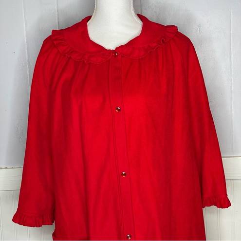 JC Penny Vintage 1970s  Misses Robe, House Coat, vintage lingerie