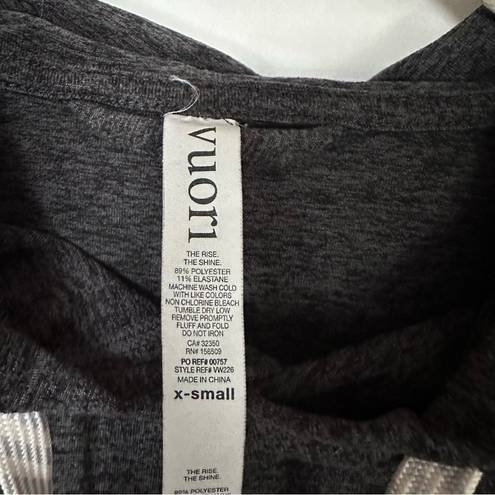 Vuori  Women’s Sz XS Halo Essential Pullover Hoodie VW226 Charcoal Gray Cropped