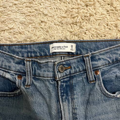 Abercrombie & Fitch Abercrombie And Ditch Distressed Mom Jeans Size 6 