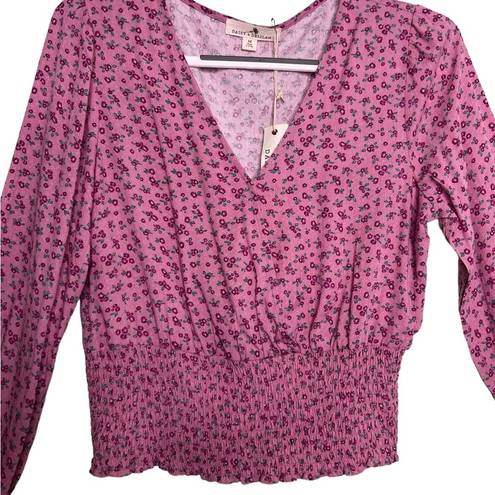 Daisy  & Delilah Pink Cropped V Neck Smocked Blouse Size M