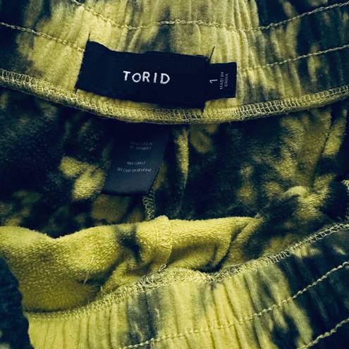 Torrid Shorts |  Tye Dye Shorts |  Colour: Black/Yellow |  Size 1