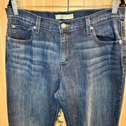 Levi Strauss & CO. Levi 515 Bootcut Size 12 Inseam 32 Inseam Red Tab Stretchy Jeans