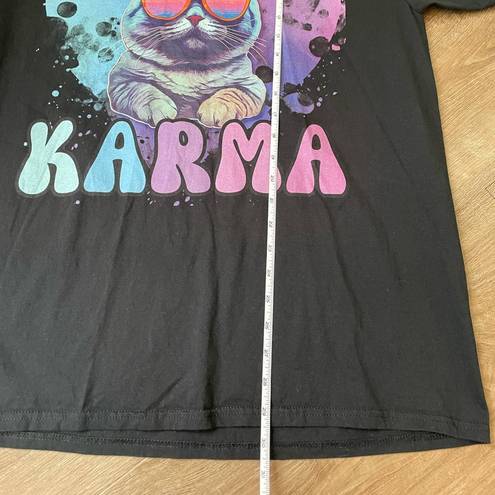 Krass&co Port &  Black Karma Cat Graphic T-shirt ~ Unisex Size XL
