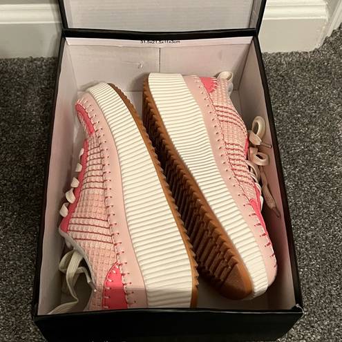 Nicole Miller NEW!  Brita Pink Multicolor Size 7.5 Sneakers