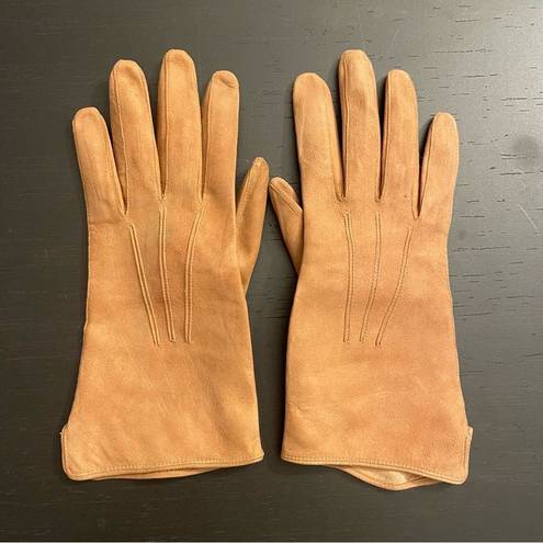 Vintage 1950s/1960s Light Tan Camel Suede Women’s Ladies Gloves