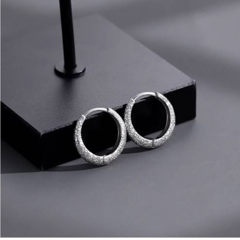 925 Silver Plated Small Hoop Earrings for Men, Unisex Punk Hip Hop Earrings