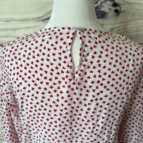 BeachLunchLounge White & Red Poppy Floral Patterned Blouse