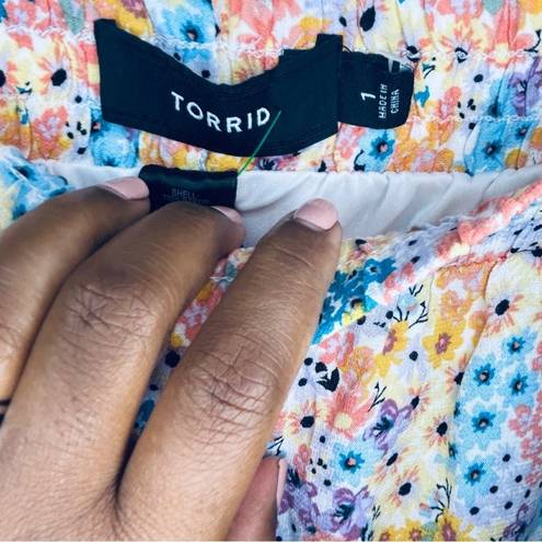  5 inch Gauze High Rise Floral Shorts- Torrid Size 1 (12/14)