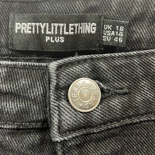 Pretty Little Thing Pretty little things black high rise straight jean