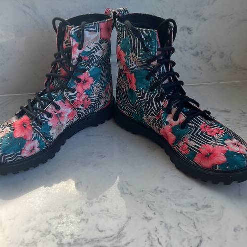 Volcom  Shoes "Go Figure" Floral Print Combat Boots Size Women's 6