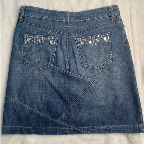 White House | Black Market  Denim Skirt size 0. Pre-owned.