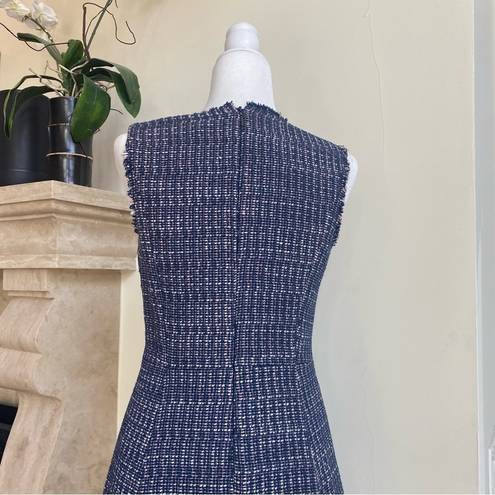 Rebecca Taylor  size 6 blue tweed sleeveless V neck fit and flare dress.