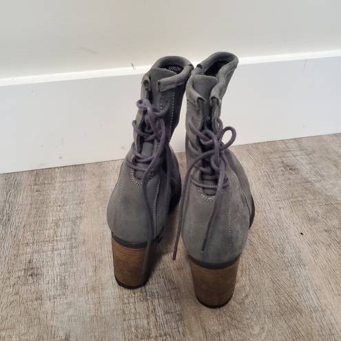 Krass&co Bos & . Gray Heeled Booties Size 40