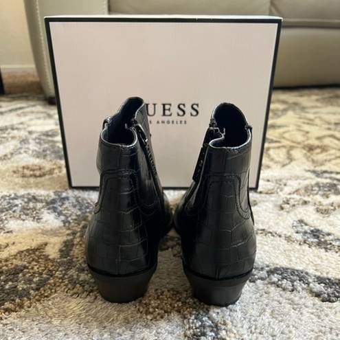 Guess  Nebila Western Ankle Booties