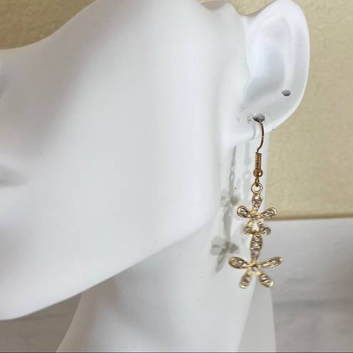 Daisy Gold tone rhinestone floral dangle earrings,  flower fashion jewelry