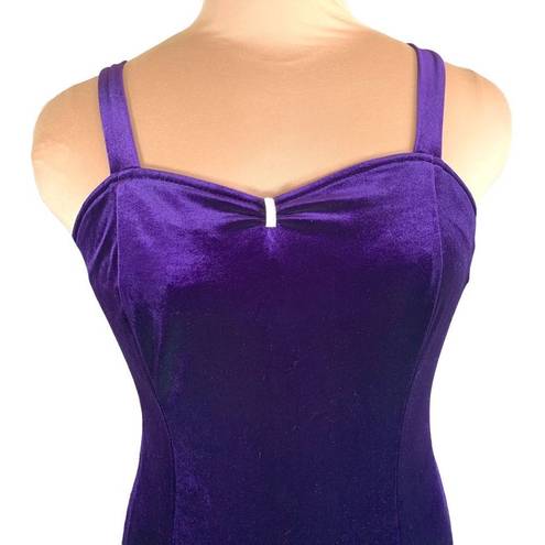 Onyx Vintage 90s  Night Dress Evening Gown Purple Velvet Sweetheart Neckline Maxi