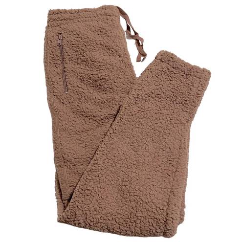 SKIMS NWT Women's Teddy Sherpa Joggers in Tiger Eye Tan Size XS - $68 New  With Tags - From Bebe