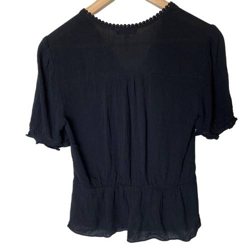 1. State  Black Short Sleeve V-Neck Peplum Top Ruffle Detail Women’s, size Small