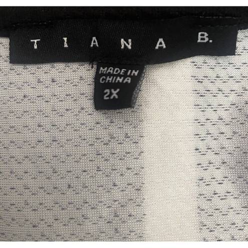 Tiana B  New sz 2X Black/white Dress. CDRS058