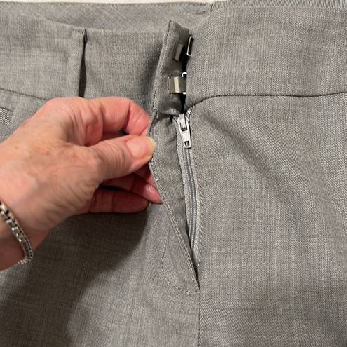 Krass&co NY& sz 10 average grey pants some stretch EUC