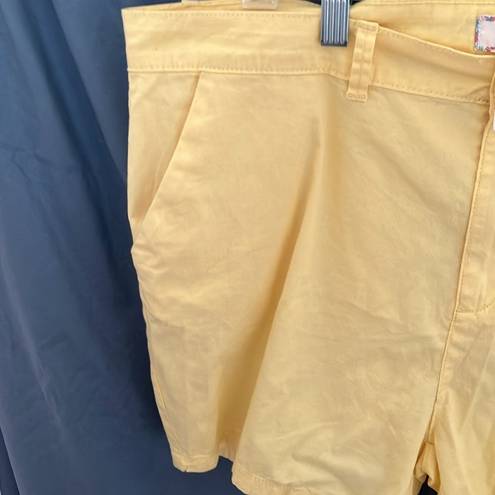 Parker NWT: Stella  Cotton shorts- Soft yellow- size 16