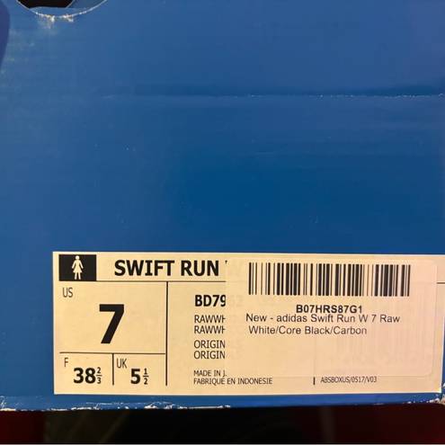 Adidas Brand New  Swift Run W - Size 7 - Never Worn!