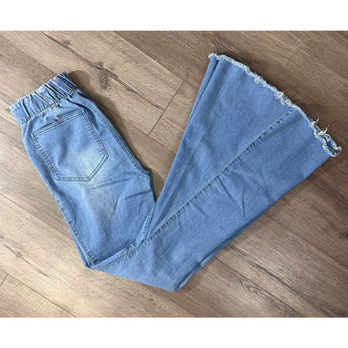 Lee Laynee &  High Rise Pull On Frayed Hem Bell Bottom Jeans Sz S