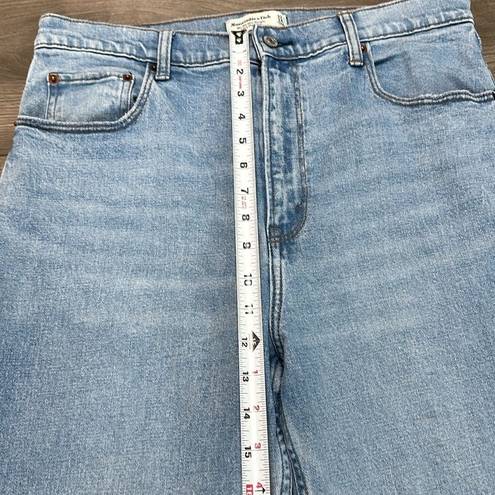 Abercrombie & Fitch  The 90’s Slim Straight Ultra High Rise Stretch Blue Jeans 32
