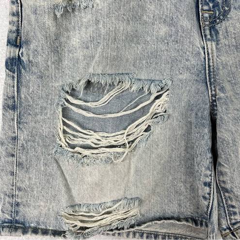 Willow + Root  Size M The Dad Short Light Acid Washed Distressed High Rise Baggy