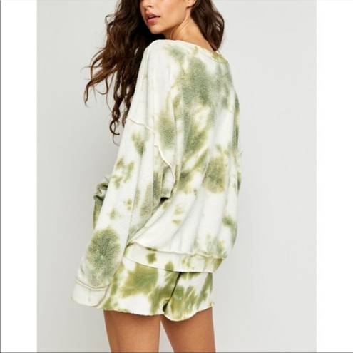 Free People Intimately  Set Womens Large Green Tie Dye Kelly Sweatshirt Shorts