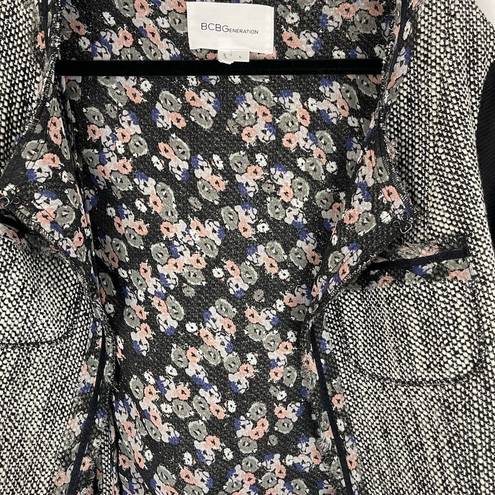 BCBGeneration  gray  tweed blazer w chiffon floral trim & lining raw hem sz L