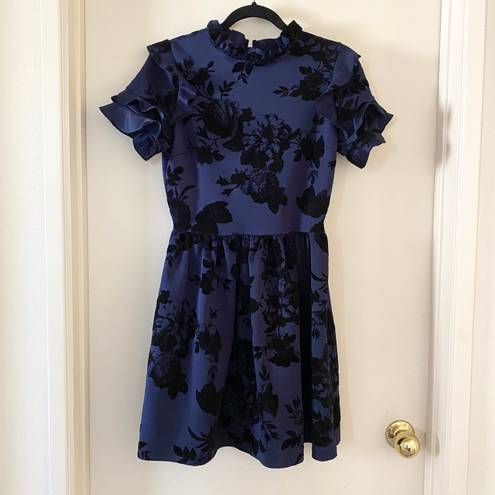 AQUA NWT  Floral Flocked Velvet Ruffle Sleeve Dress Navy Blue & Black