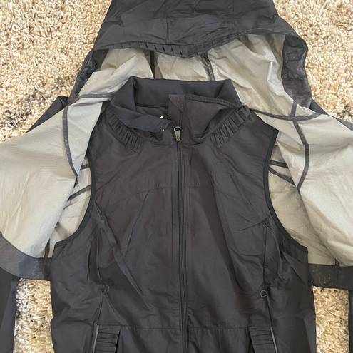 Lululemon EUC  Black Convertible Jacket to Vest