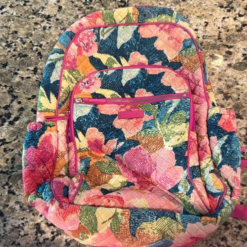 Vera Bradley Regular size essential backpack  🩷🌸 👉READ DESCRIPTION👈