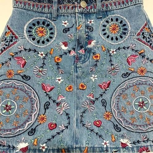 Krass&co Denim  floral embroidered boho light wash jean mini skirt size 2
