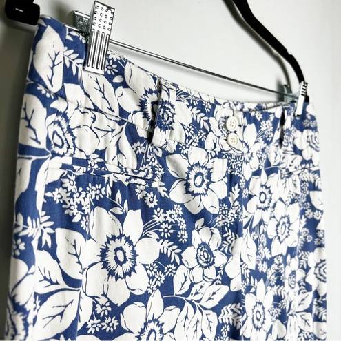 Krass&co NY &  - Blue & White Floral Capri Pants - Sz. 8