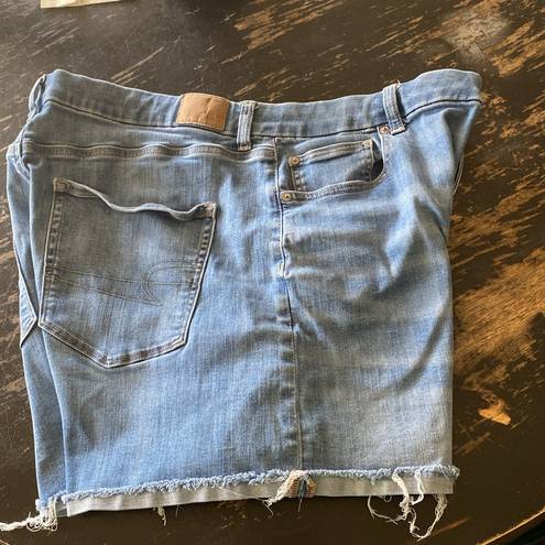 American Eagle curvy Hi-rise Jean shorts