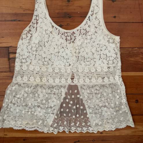 Gilly Hicks  Lace White Top