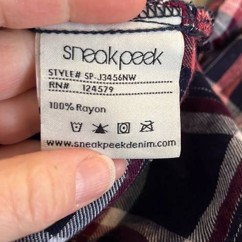 Sneak Peak  medium red and pink button down flannel -2707