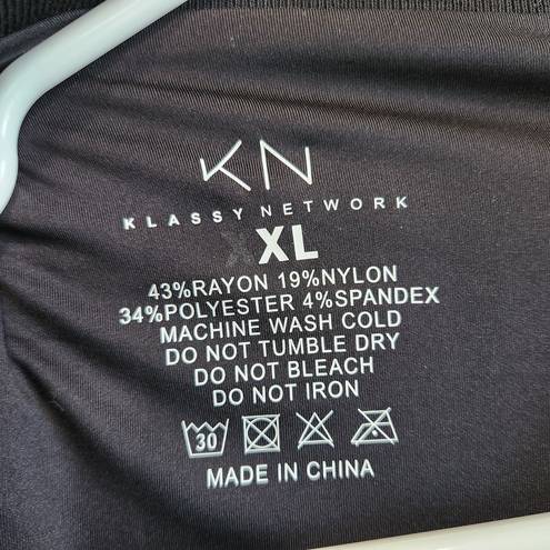 Klassy Network  Knit V Neck Long Sleeve Crop Black Brami Sweater Size XL