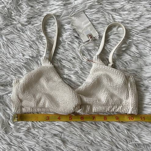 Good American 21.  Women’s Always Fits Twist Bikini Top in ivory size 1