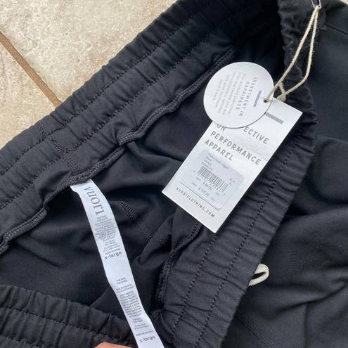 Vuori NWT  joggers