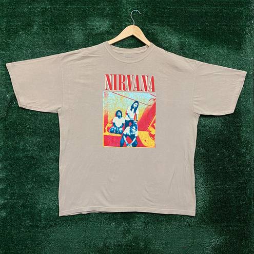 Nirvana Nevermind Bathroom Shoot Grunge Band Tee 2XL