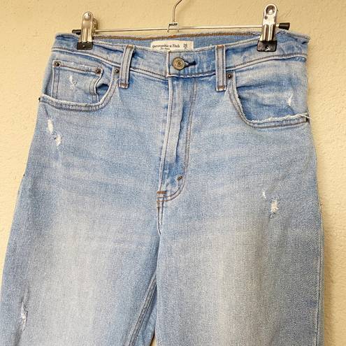 Abercrombie & Fitch ‘The mom high rise jean, distressed light wash size 26 / 2R